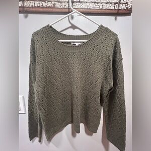 DR2 Lightweight Hole Knit Sweater